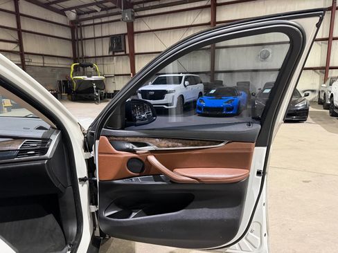 Used 2015 BMW X6 xDrive35i AWD/4WD image 24