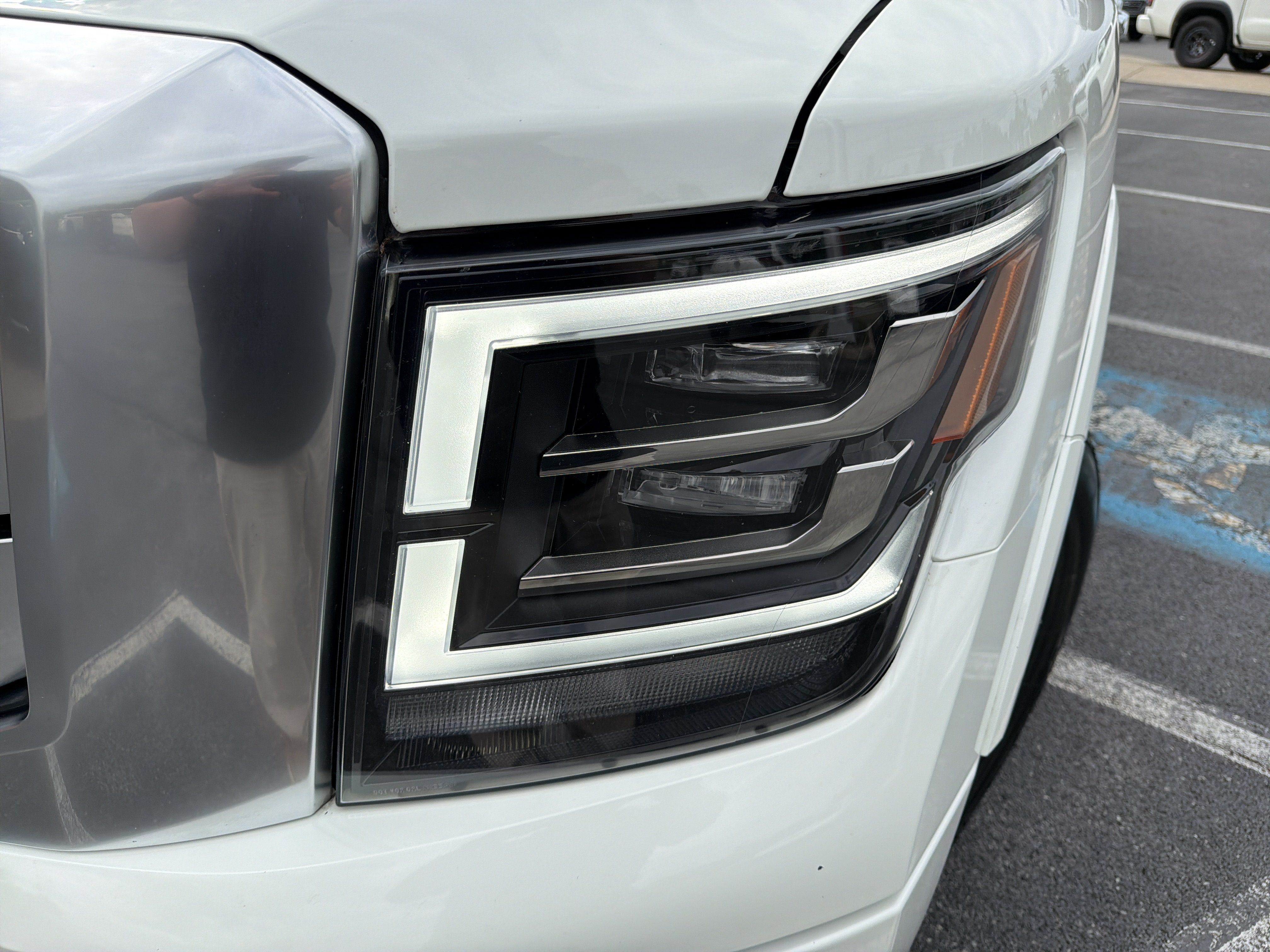 Used 2021 Nissan Titan Platinum Reserve w/ Moonroof Package AWD/4WD image 16