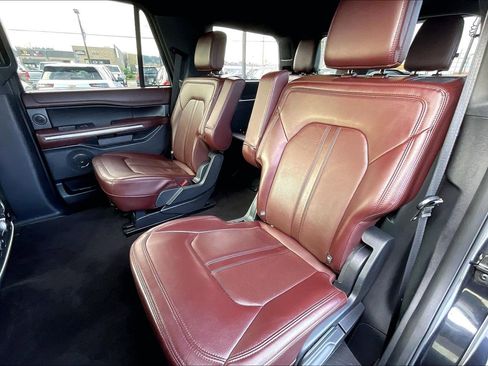 Used 2023 Ford Expedition Limited image 26