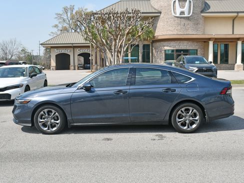 Used 2024 Honda Accord EX image 2