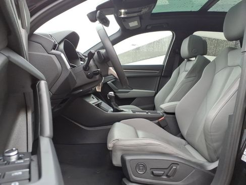 Used 2025 Audi Q3 2.0T Premium AWD/4WD image 27