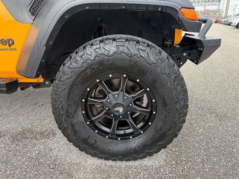 Used 2021 Jeep Gladiator Sport AWD/4WD image 16