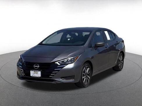 Used 2025 Nissan Versa SV FWD image 7