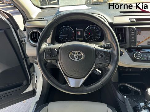 Used 2017 Toyota RAV4 Platinum image 15