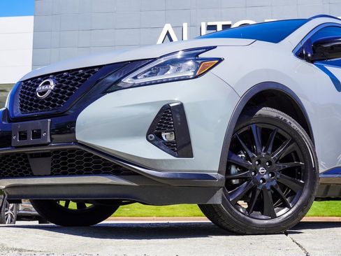 Used 2023 Nissan Murano SV w/ SV Midnight Edition Package image 2
