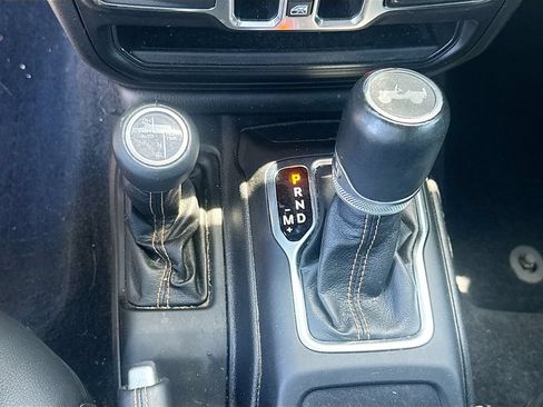 Used 2023 Jeep Wrangler Unlimited Sahara AWD/4WD image 18