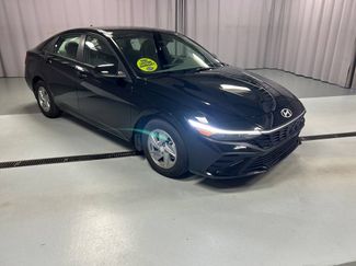 Used 2026 Hyundai Elantra SE FWD 360° Tour