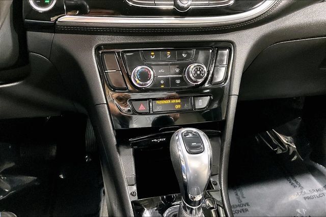 Used 2019 Buick Encore Sport Touring AWD/4WD image 15