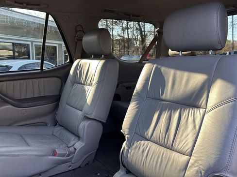 Used 2007 Toyota Sequoia Limited image 15