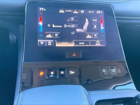 Certified 2025 INFINITI QX80 Sensory image 32