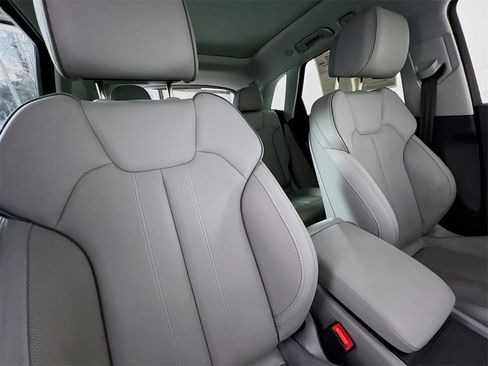 Used 2024 Audi Q5 2.0T Prestige image 29