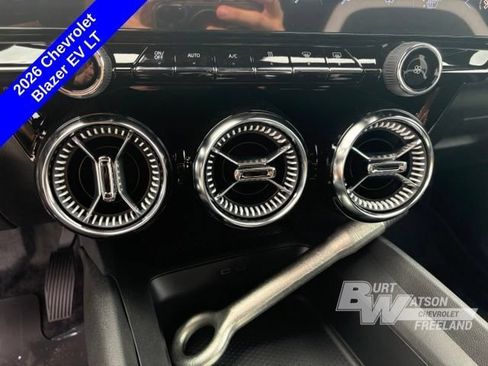 New 2026 Chevrolet Blazer EV LT AWD/4WD image 19