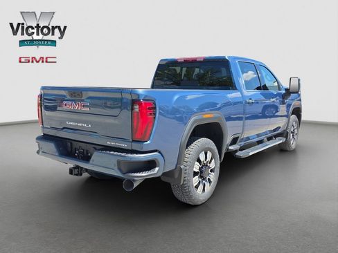New 2026 GMC Sierra 2500 Denali w/ Denali Reserve Package AWD/4WD image 18