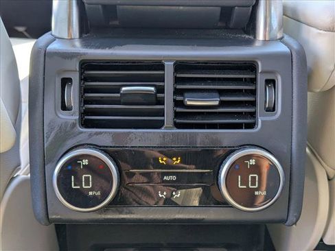 Used 2024 Land Rover Discovery S image 16