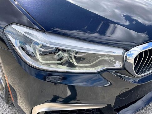 Used 2020 BMW M550i xDrive w/ Executive Package image 33