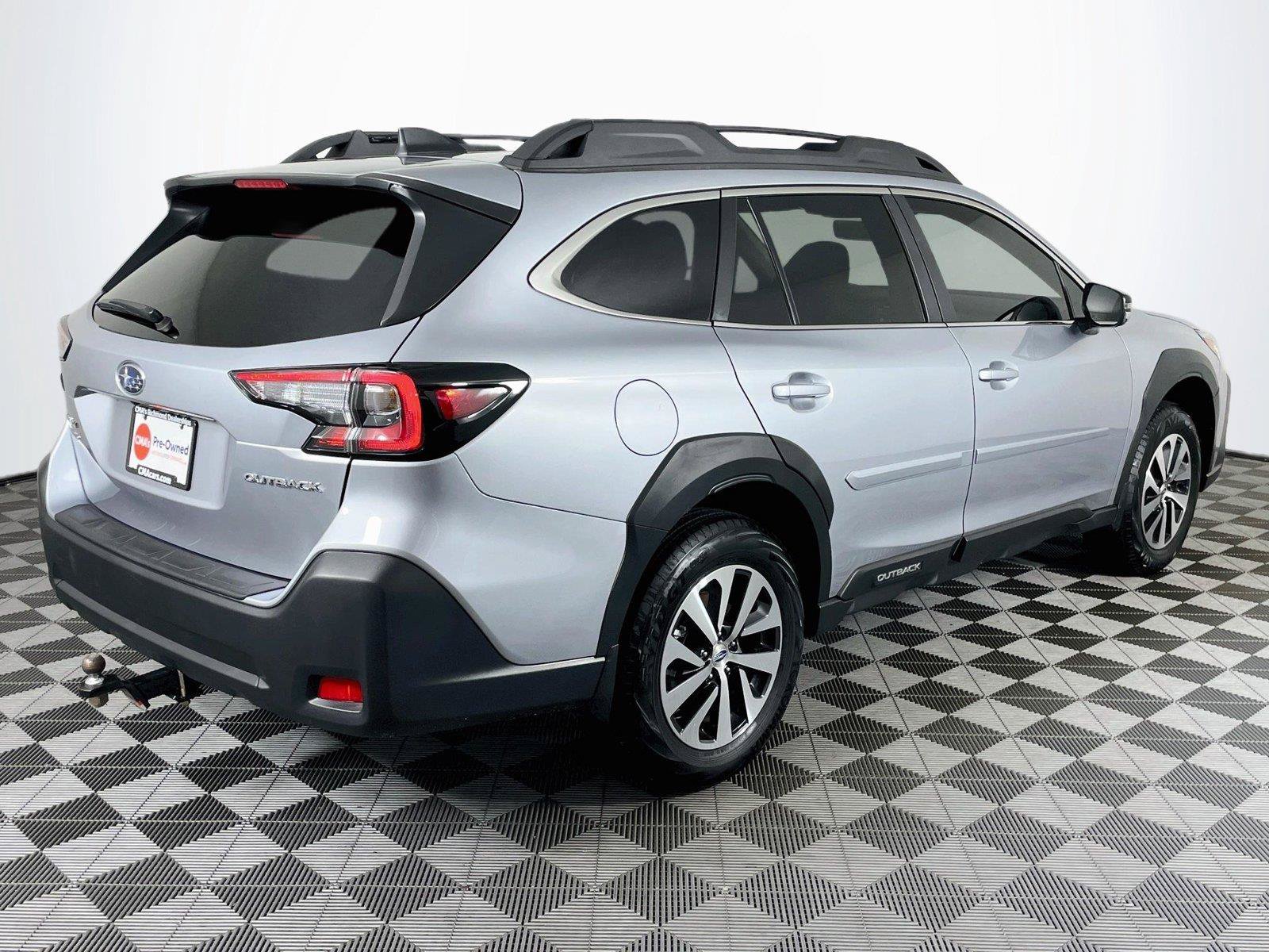 Used 2025 Subaru Outback Premium w/ Popular Package #1A AWD/4WD image 10