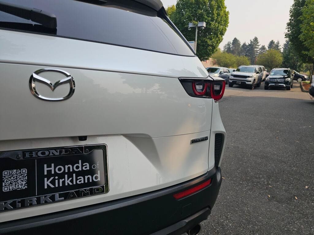 Used 2023 MAZDA CX-50 AWD 2.5 S w/ Cargo Package image 16