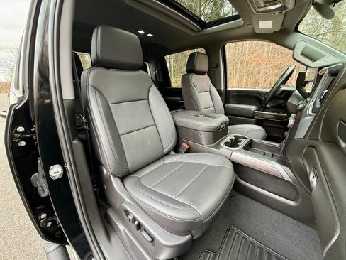 Used 2022 Chevrolet Silverado 2500 LTZ w/ LTZ Plus Package image 33