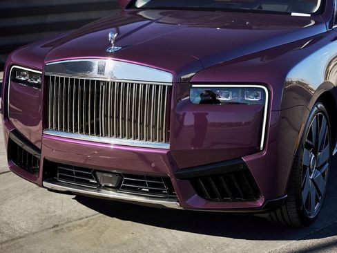 Used 2025 Rolls-Royce Cullinan AWD/4WD image 7