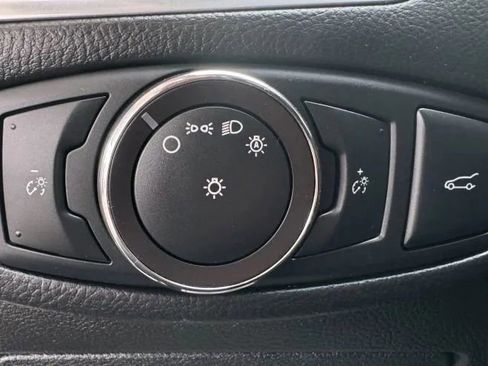 Used 2017 Ford Edge Sport w/ Technology Package image 43