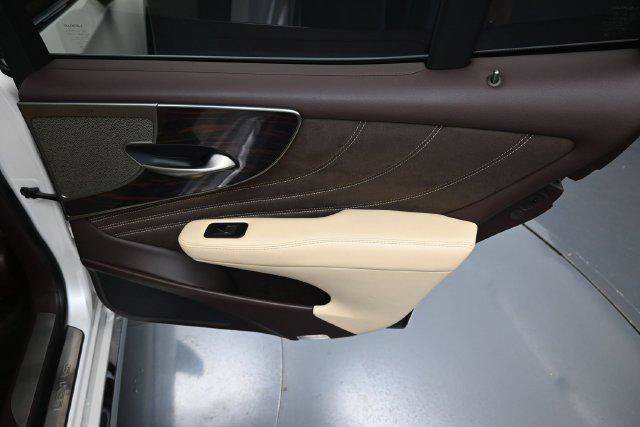 Used 2019 Lexus LS 500 AWD w/ Interior Upgrade Package image 36