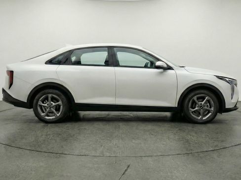 Used 2025 Kia K4 FWD image 11