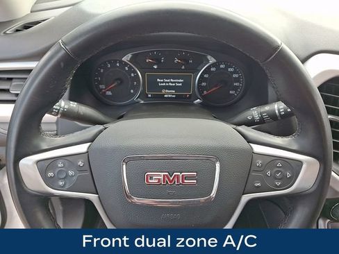 Used 2023 GMC Acadia SLT AWD/4WD image 4