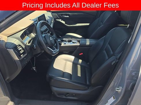 Certified 2023 Nissan Rogue SV w/ SV Premium B Package AWD/4WD image 8