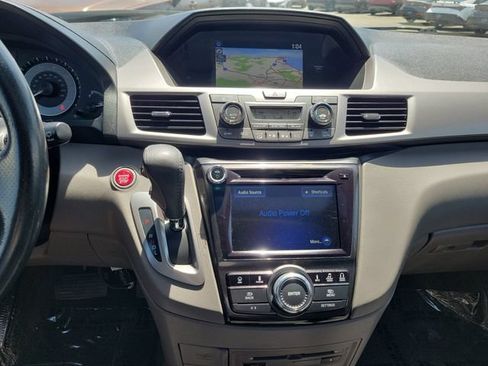 Used 2016 Honda Odyssey Touring Elite image 16