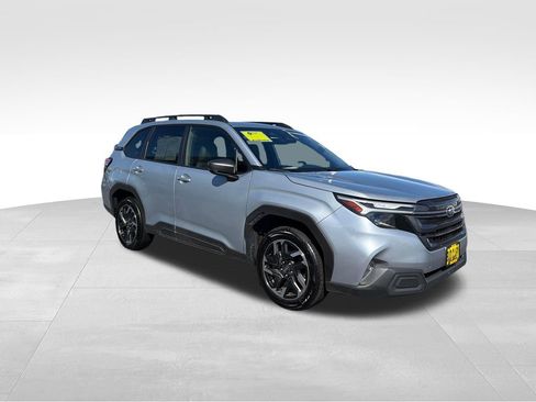 Used 2025 Subaru Forester Limited w/ Popular Package #2 AWD/4WD image 8