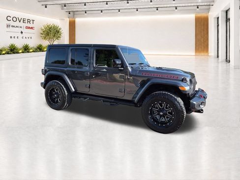 Used 2018 Jeep Wrangler Unlimited Rubicon AWD/4WD image 17
