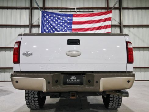 Used 2011 Ford F250 King Ranch w/ King Ranch w/Chrome Pkg image 9