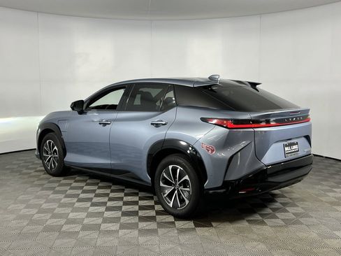 Used 2023 Lexus RZ 450e Premium image 9