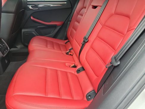 Used 2017 Porsche Macan S AWD/4WD image 15