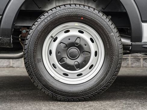 New 2025 Ford Transit 150 Low Roof image 36