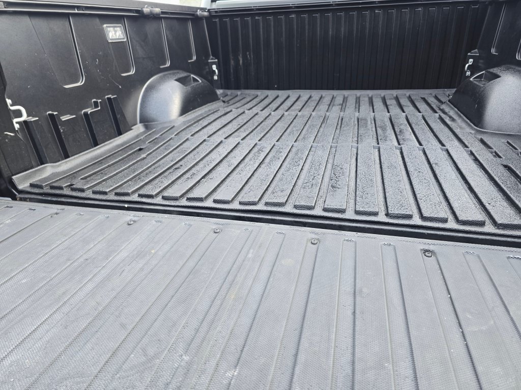 Used 2024 Toyota Tundra Platinum AWD/4WD image 24