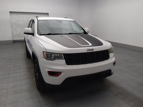 Used 2020 Jeep Grand Cherokee Laredo RWD image 14
