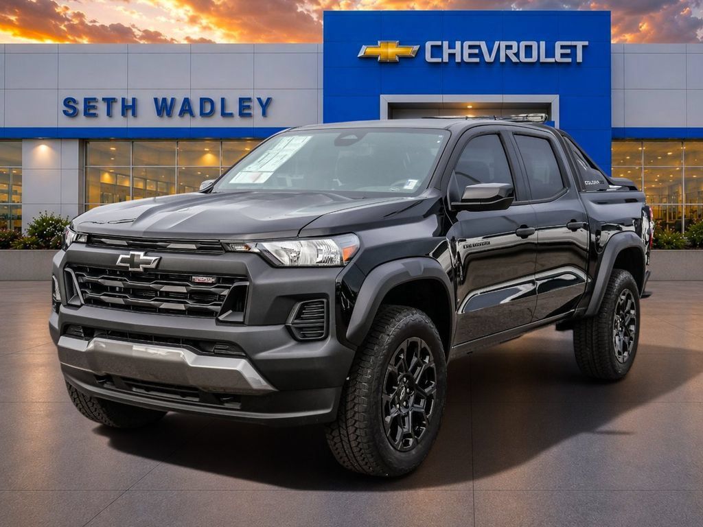 New 2026 Chevrolet Colorado Trail Boss w/ Midnight Edition AWD/4WD image 3