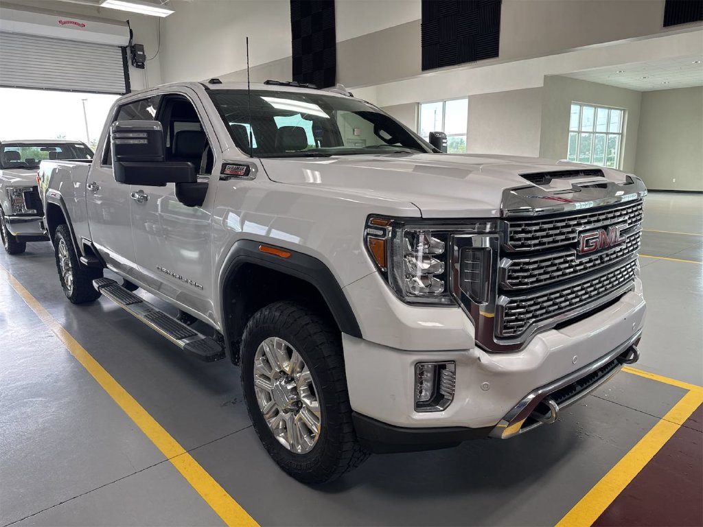 Used 2020 GMC Sierra 2500 Denali w/ Denali Ultimate Package AWD/4WD image 1