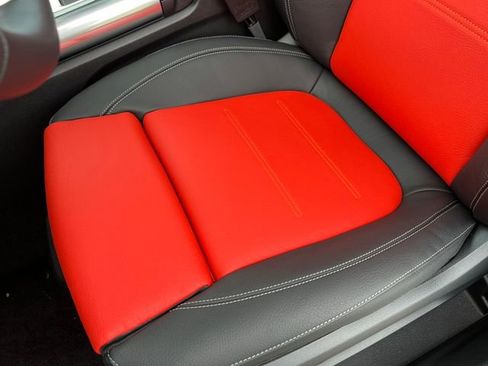 New 2025 Mercedes-Benz GLA 35 AMG 4MATIC image 11