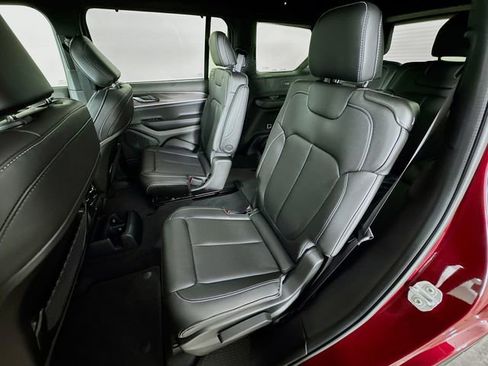 New 2025 Jeep Grand Cherokee L Limited w/ Luxury Tech Group II image 29