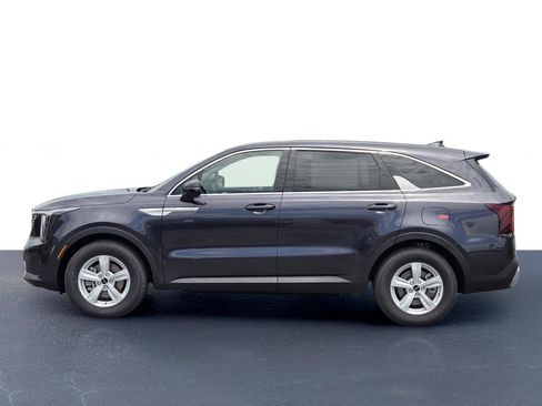 New 2025 Kia Sorento LX image 12
