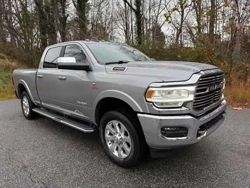 Used 2022 RAM 2500 Laramie w/ Chrome Appearance Group image 4