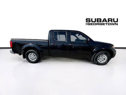 Used 2018 Nissan Frontier SV image 8