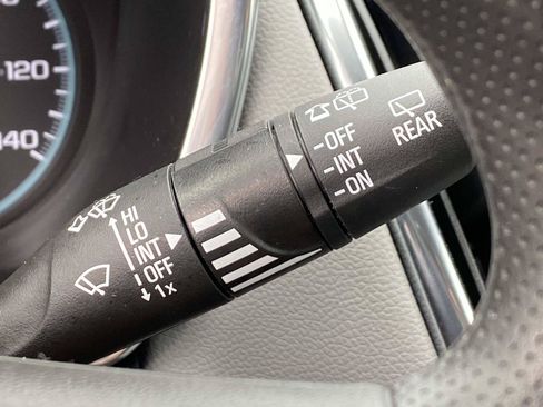 Used 2024 Chevrolet Equinox LS AWD/4WD image 18