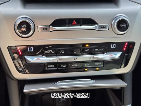 Used 2021 Ford Explorer XLT w/ Equipment Group 202A AWD/4WD image 24