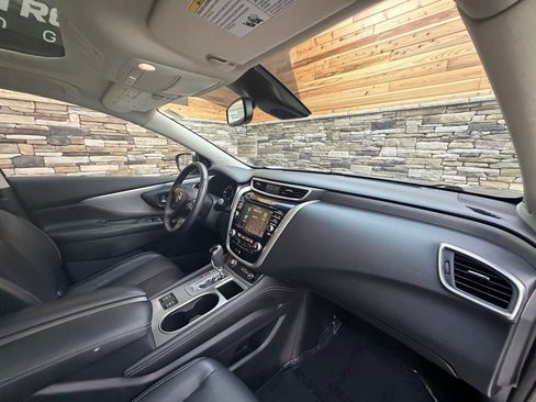 Used 2020 Nissan Murano SL w/ Moonroof Package AWD/4WD image 13