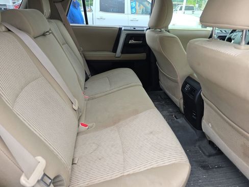 Used 2014 Toyota 4Runner SR5 AWD/4WD image 4