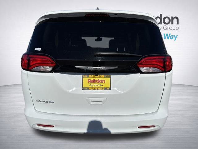 Used 2023 Chrysler Voyager LX FWD image 6