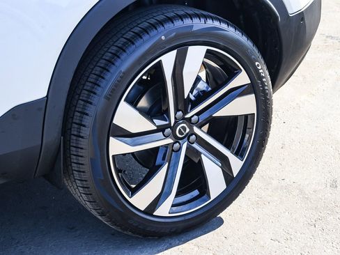 New 2026 Volvo XC40 B5 Ultra w/ Climate Package AWD/4WD image 10